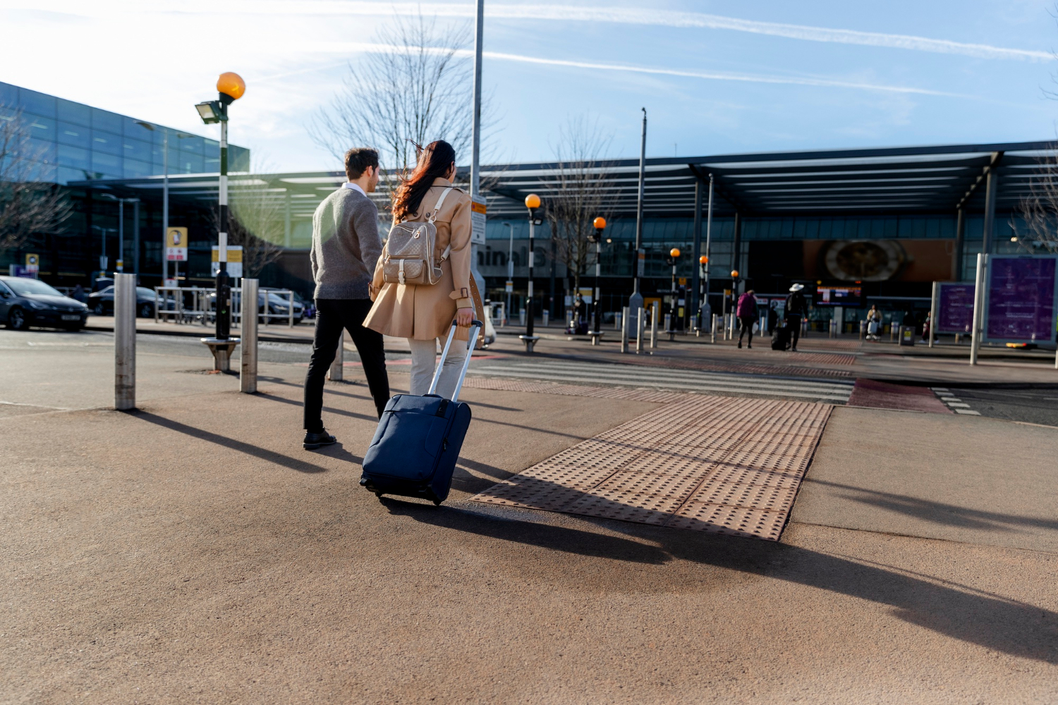 Airport shuttle boarding lane