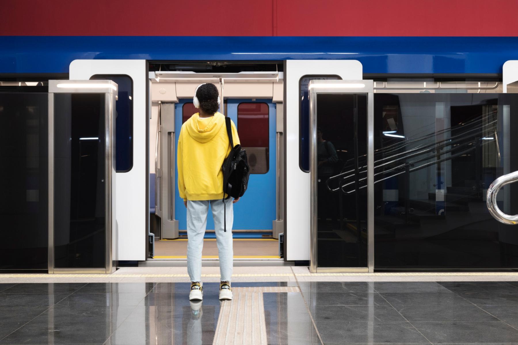 Metro station gate entry with Facinos approval
